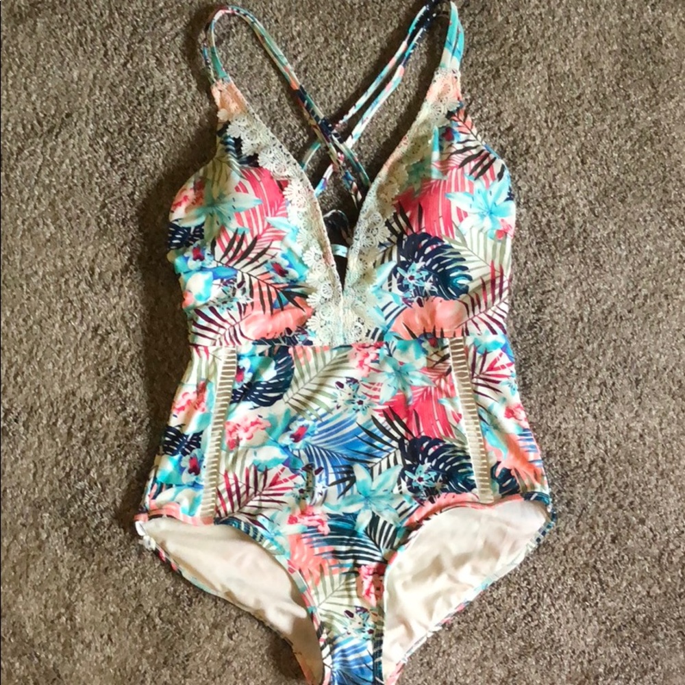 Bathing suit